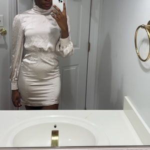 High neck Ls Satin Mini Dress, 4 champagne